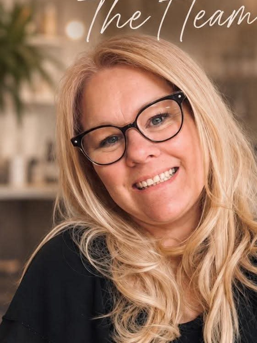 Vicky, Senior Designer